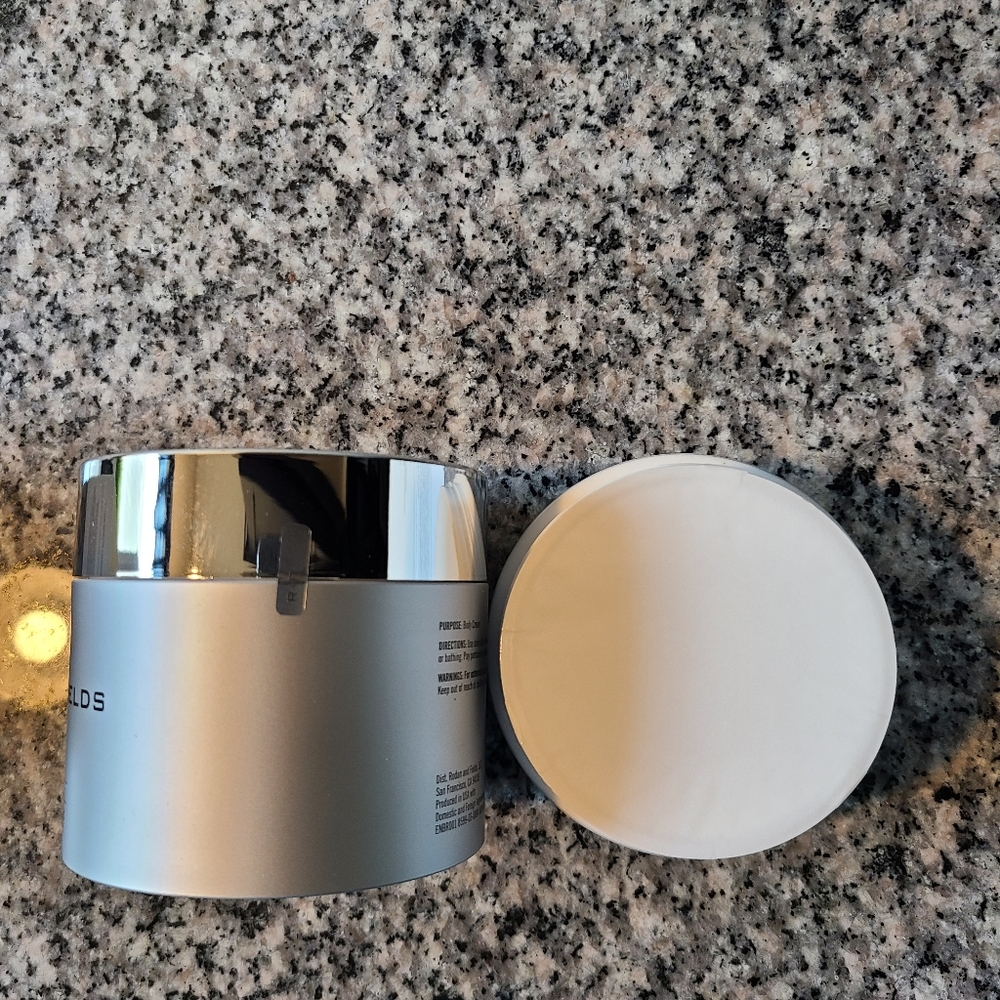 Rodan + Fields Exfoliator & Body Cream set - Picture 3 of 3